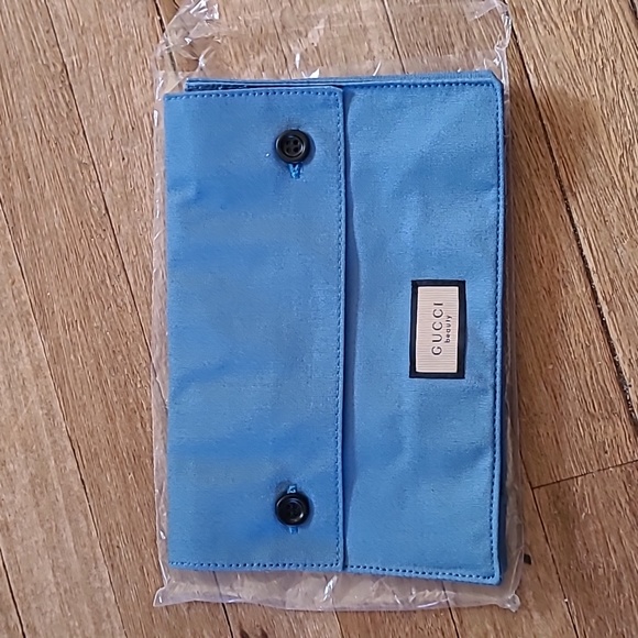 NIP Gucci heavy cotton button top travel pouch bag - Picture 2 of 9